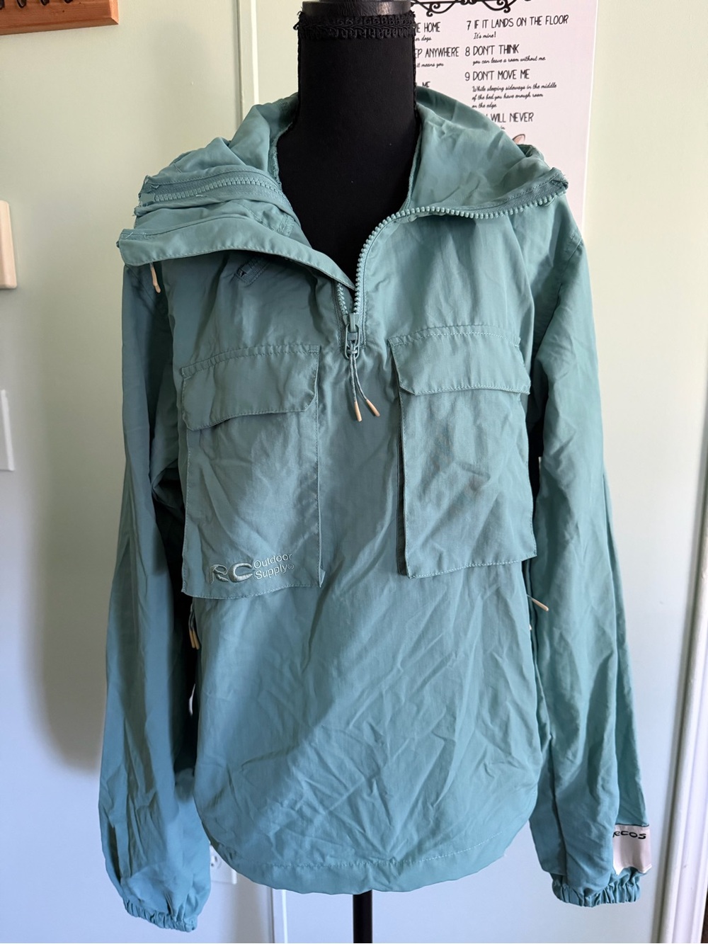 RC Outdoor Supply Tahoe Water Repellent Nylon Ripstop Hooded Anorak Size XXS
